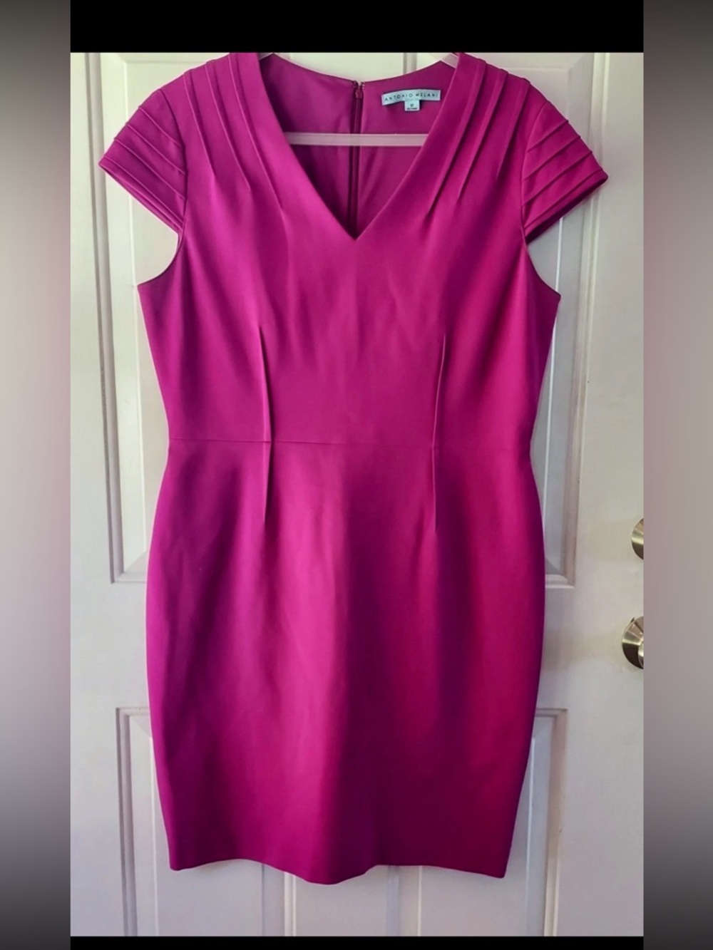 ANTONIO MELANI Hot Pink V-Neck Cap Sheath Barbie legally blonde party work Sz 12